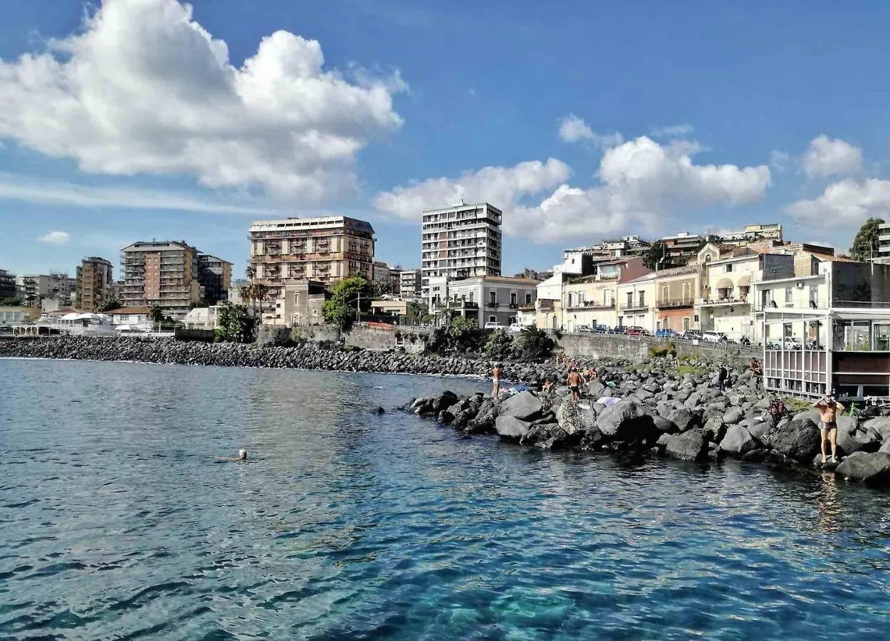 Exclusive House In The Center Apartment Catania